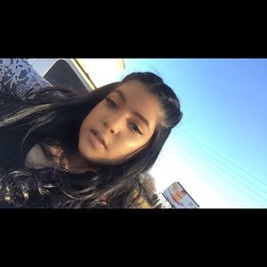 Meet your Posher, Farhanah